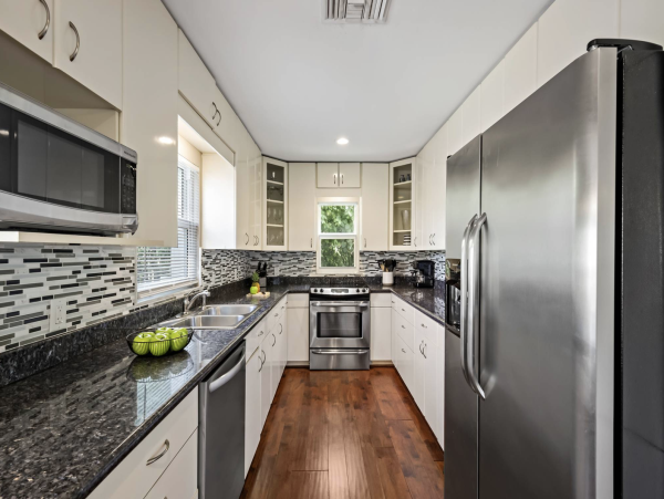 Canal Front 4 Bedroom Vacation Home Sleeps 10 Marco Island